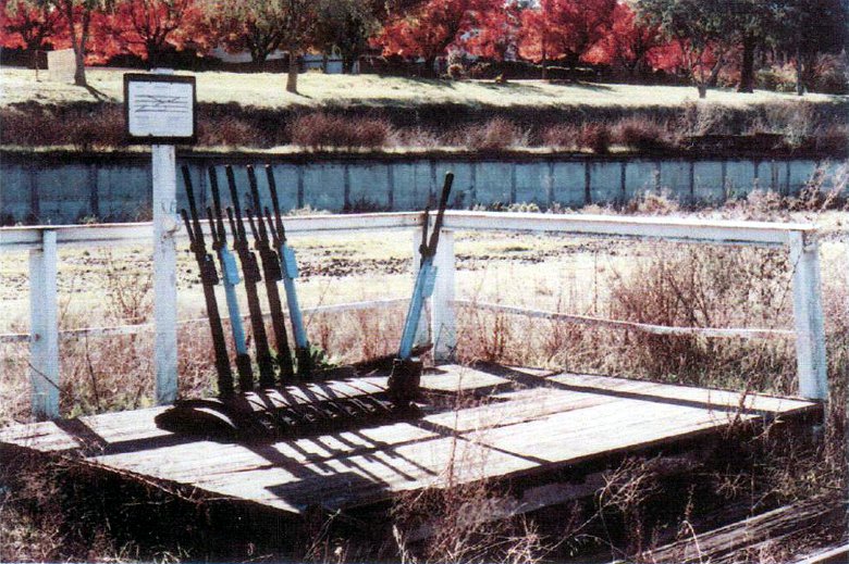 Goods yard lever frame and platform