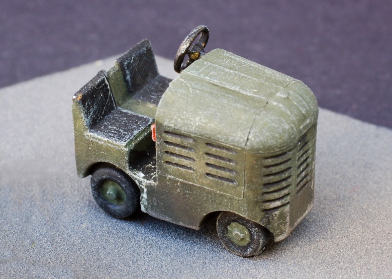 Luggage Tug for station platforms